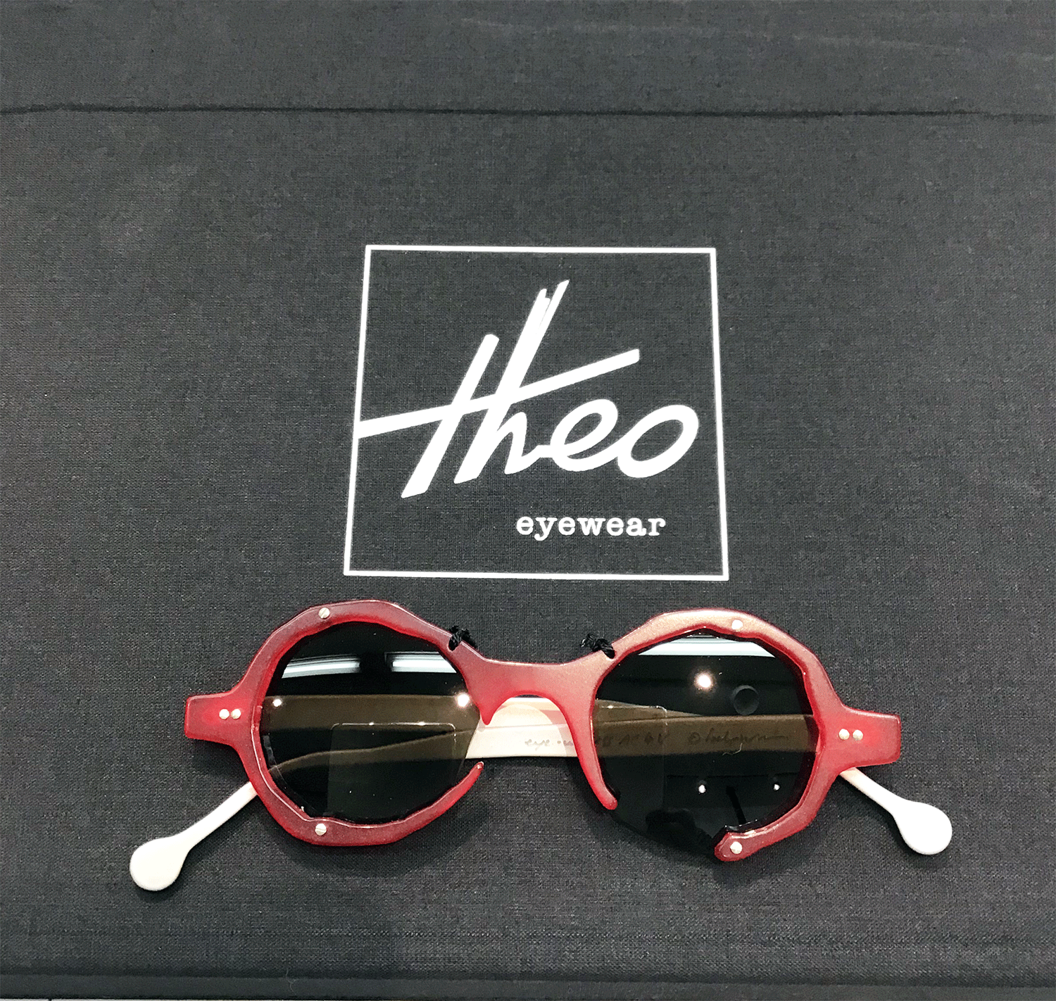 最終ウトレットストア Theo-メガネフレーム OVALE Lunettes du Jura