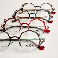 大量入荷 BOZ レース模様個性的メガネ【ブレスレット付】 サングラス/メガネ
